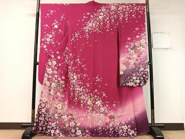 平和屋着物●豪華振袖　花毬舞蝶文　暈し染め　金彩　正絹　逸品　CABB4830vp