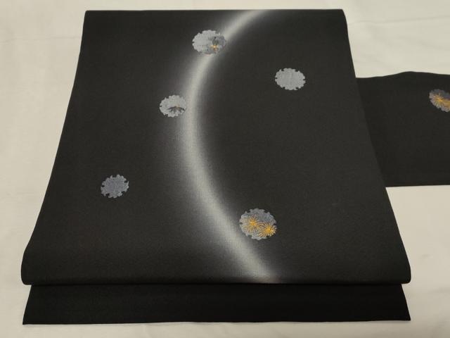 平和屋着物●九寸名古屋帯　総刺繍　雪輪花文　黒地　金糸　正絹　逸品　CABB7206dy