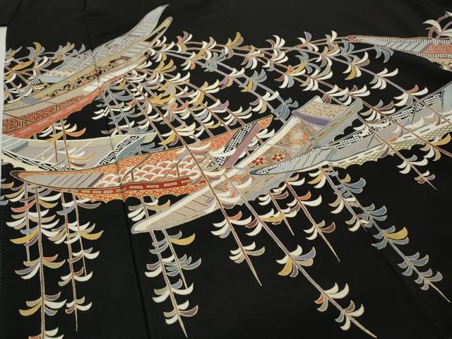 平和屋着物●豪華黒留袖　駒刺繍　船枝垂れ柳花文　金彩　正絹　逸品　CABC2256ut_3