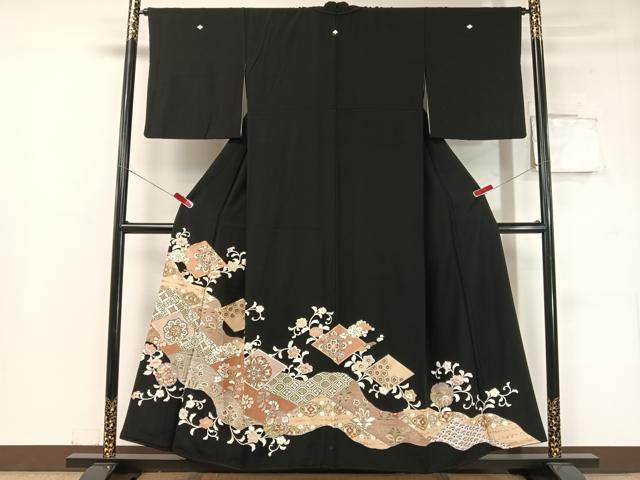 平和屋着物●創業460年・千總　黒留袖　駒刺繍　道長雪輪更紗菱文　金彩　三越扱い　正絹　逸品　CABC2698vp