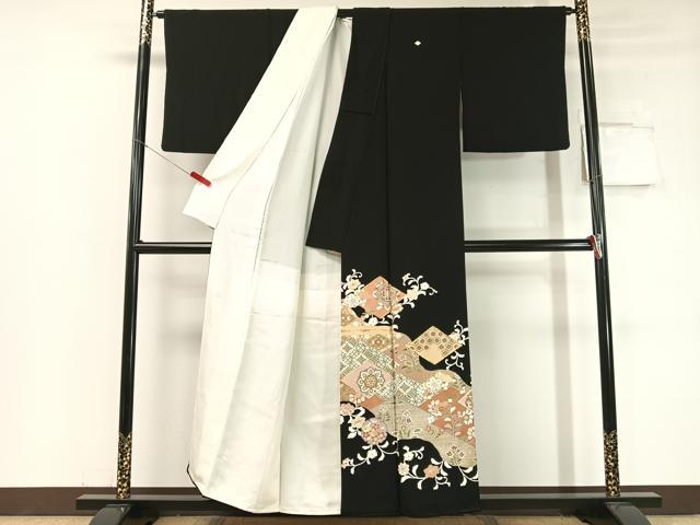 平和屋着物●創業460年・千總　黒留袖　駒刺繍　道長雪輪更紗菱文　金彩　三越扱い　正絹　逸品　CABC2698vp