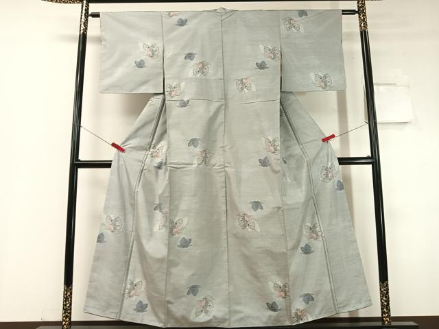 平和屋着物●本場大島紬　白大島　総絣　7マルキ　舞蝶文　正絹　逸品　未使用　CABC2768vp_1