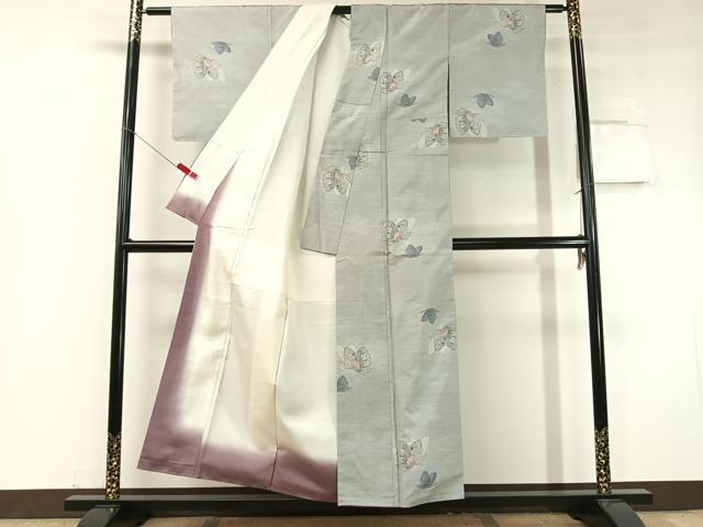 平和屋着物●本場大島紬　白大島　総絣　7マルキ　舞蝶文　正絹　逸品　未使用　CABC2768vp_2