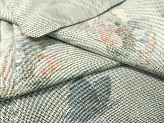 平和屋着物●本場大島紬　白大島　総絣　7マルキ　舞蝶文　正絹　逸品　未使用　CABC2768vp