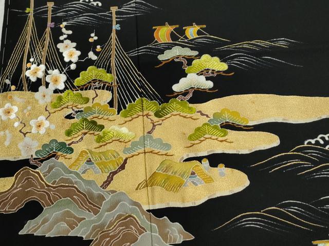 平和屋着物●豪華黒留袖　刺繍　霞浜松帆船花文　金糸　正絹　逸品　未使用　CABC6526yc 平和屋着物○豪華黒留袖 刺繍 霞浜松帆船花文 金糸 正絹 逸品 未使用