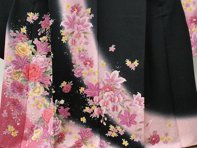 平和屋着物●豪華振袖　刺繍　牡丹花文　ラメ糸　黒地　銀彩　正絹　逸品　CABC6766yc 平和屋着物○豪華振袖 刺繍 牡丹花文 ラメ糸 黒地 銀彩 正絹 逸品