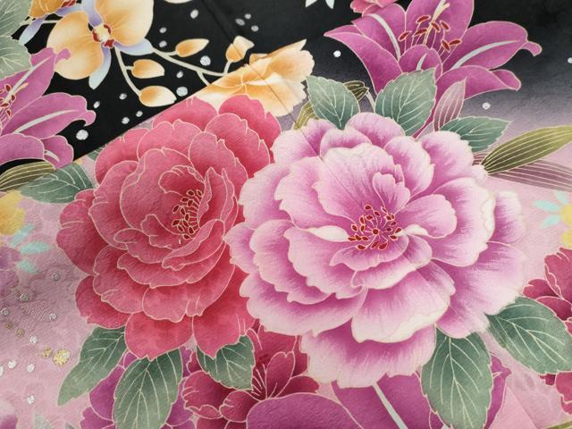 平和屋着物●豪華振袖　刺繍　牡丹花文　ラメ糸　黒地　銀彩　正絹　逸品　CABC6766yc 平和屋着物○豪華振袖 刺繍 牡丹花文 ラメ糸 黒地 銀彩 正絹 逸品