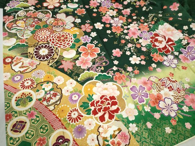 平和屋着物●豪華振袖　駒刺繍　雪輪毬牡丹花文　暈し染め　金彩　正絹　逸品　CABC6864yc_5