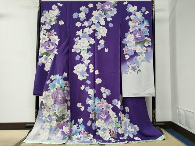 平和屋着物●豪華振袖　薔薇　牡丹花蝶文　ラメ糸　暈し染め　金彩　仮絵羽　逸品　未使用　CABC7135yc