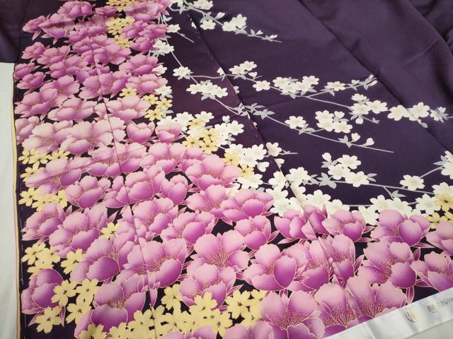 平和屋着物●ブライダルファッションデザイナー・桂由美　振袖　枝花文　銀通し地　仮絵羽　逸品　未使用　CABC7145yc_5