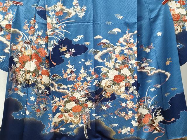 レディース 美品 正絹引き振袖 青地 花車 蝶 牡丹 菊 華やか