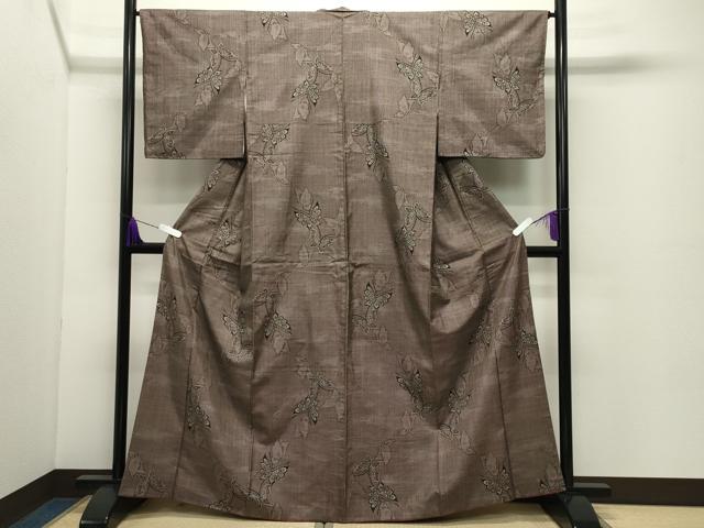 平和屋着物●本場大島紬　7マルキ　舞蝶文　正絹　逸品　CABC8266gh 平和屋着物○本場大島紬 7マルキ 舞蝶文 正絹 逸品 CABC8266ghの通販は