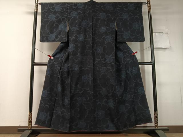 平和屋着物●本場結城紬　重要無形文化財　100亀甲　更紗唐草文　正絹　逸品　未使用　CABC9904vp_1
