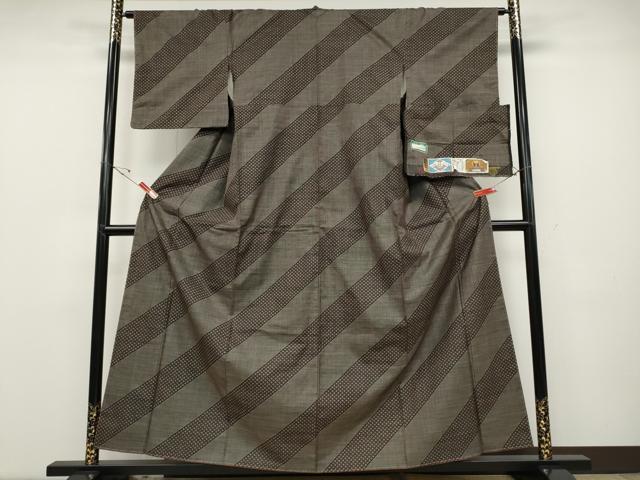平和屋着物●本場大島紬　7マルキ　斜線吉祥文　証紙付き　正絹　逸品　未使用　CABD0356ut_1