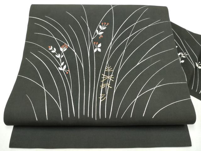 平和屋着物●塩瀬　九寸名古屋帯　草花文　黒地　金糸　正絹　逸品　CABD0421hy 平和屋着物○塩瀬 九寸名古屋帯 草花文 黒地 金糸 正絹 逸品