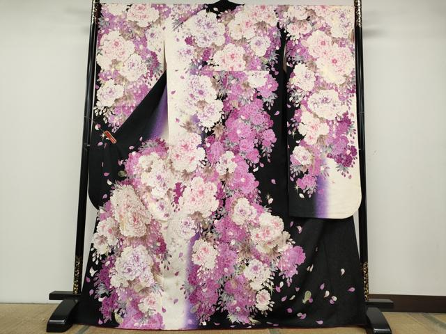 平和屋着物●豪華振袖　刺繍　舞花文　暈し染め　黒地　金彩　正絹　逸品　CABD7295ut