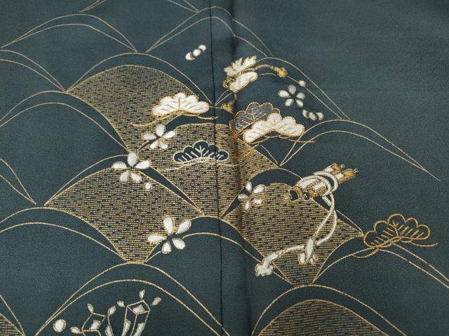 平和屋着物●訪問着　駒刺繍　宝尽くし松花文　金彩　正絹　逸品　CABD7457ut 平和屋着物○訪問着 駒刺繍 宝尽くし松花文 金彩 正絹 逸品 CABD7457ut