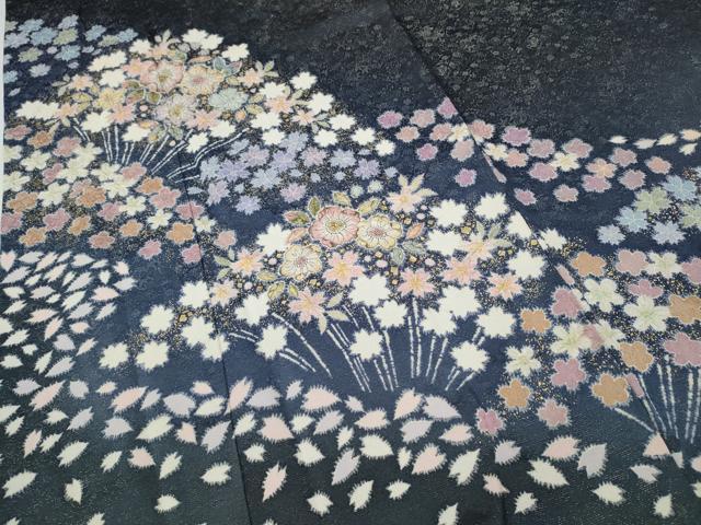 平和屋着物●越後十日町の一流染匠　桐屋・翠山工房　徳永憲峯　訪問着　辻が花　絞り　暈し染め　金通し地　正絹　逸品　CABD7501ut_3