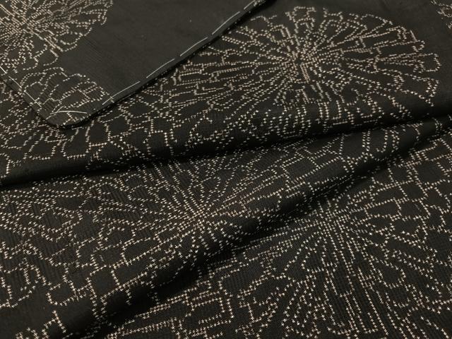 平和屋着物●本場大島紬　7マルキ　菊尽くし　正絹　逸品　未使用　CABD8211vp 平和屋着物○本場大島紬 7マルキ 菊尽くし 正絹 逸品 未使用
