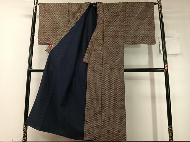 平和屋着物○男性 割り込み絣 亀甲文様 正絹 逸品 CABD8230vp 【公式通販】