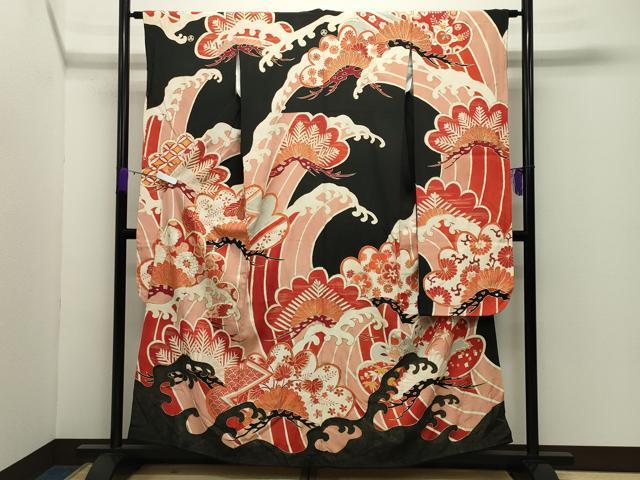 平和屋本店●アンティーク　大正ロマン　振袖　駒刺繍　立波松花文　黒地　金彩　正絹　逸品　CABD8924gh