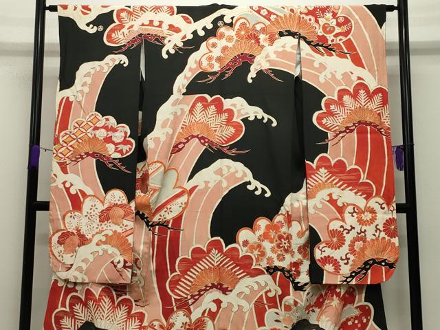 平和屋本店●アンティーク　大正ロマン　振袖　駒刺繍　立波松花文　黒地　金彩　正絹　逸品　CABD8924gh_1