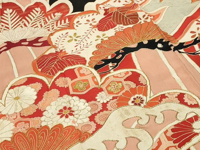 平和屋本店●アンティーク　大正ロマン　振袖　駒刺繍　立波松花文　黒地　金彩　正絹　逸品　CABD8924gh_4