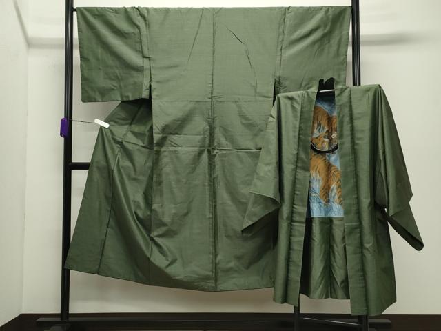 平和屋着物●男性　本場大島紬　アンサンブル　80亀甲　総詰め　羽裏：虎　正絹　逸品　CABD9081gh 29,575円