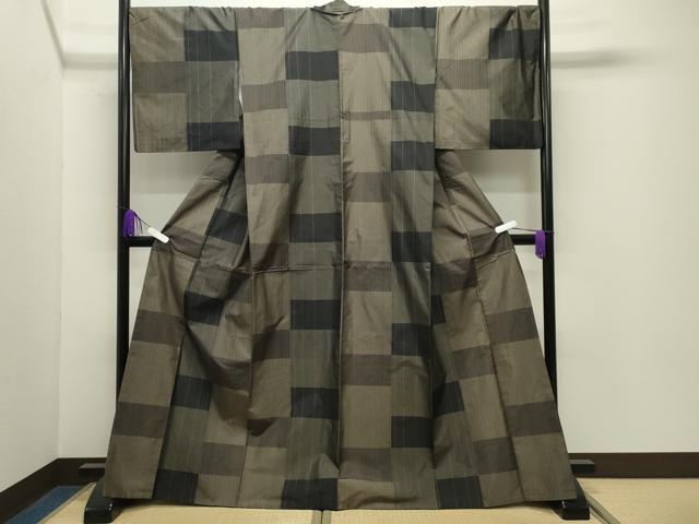 平和屋着物●上質な紬　市松文　正絹　逸品　CABD9462gh_1