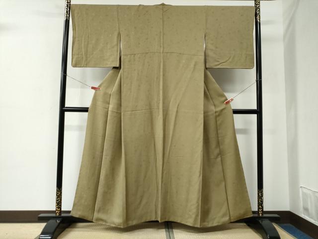 平和屋着物●上質な色無地　菊尽くし地紋　黄海松茶色　正絹　逸品　CABE2210yc_1