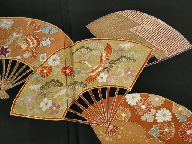 平和屋着物○創業460年・千總 黒留袖 駒刺繍 扇面飛鶴宝尽くし花唐草文