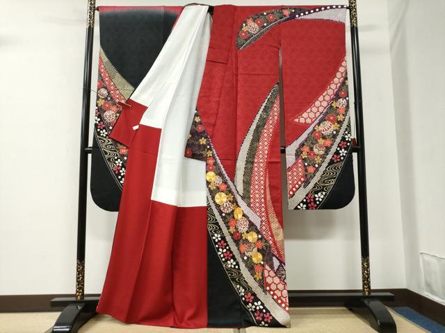 平和屋着物●豪華振袖　駒刺繍　絞り　熨斗吉祥流水毬花文　黒地　金彩　正絹　逸品　CABE2635yc_3