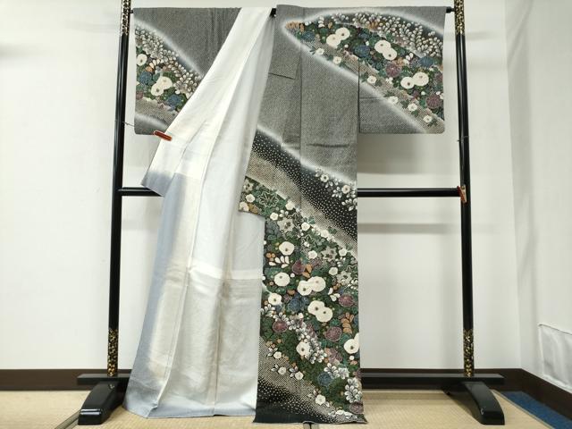 平和屋着物●訪問着　絞り　椿草花文　暈し染め　黒地　金通し地　ロング丈　正絹　逸品　CABE3169yc_1