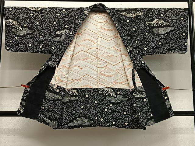 平和屋着物●上質な小紋　絞り　斜縞　黒地　正絹　逸品　未使用　AABH0465ph 平和屋着物∞道中着 総絞り 草花文 黒地 正絹 逸品 CABE4850ua 【公式