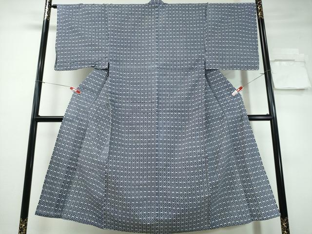 平和屋着物∴夏物　男性　浴衣　藍　注染　手染め　手縫い　幾何学文様　日本製　綿　逸品　CABE9019ng_1