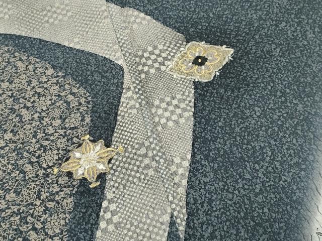 平和屋着物○男性 訪問着 刺繍 菱吉祥花文 暈し染め 銀彩 正絹 逸品