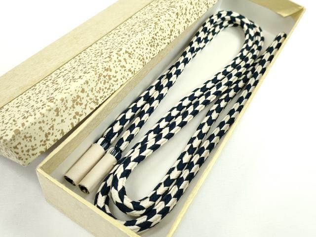 平和屋本店□極上 有職組紐道明 帯締め 丸源氏組 留紺×白