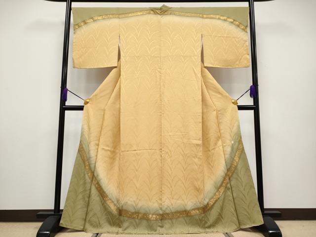 平和屋本店■極上　皇室献上作家　北出与三郎　訪問着　大王松　暈し染め　金彩　萱草色地　逸品　CYAA1956s5