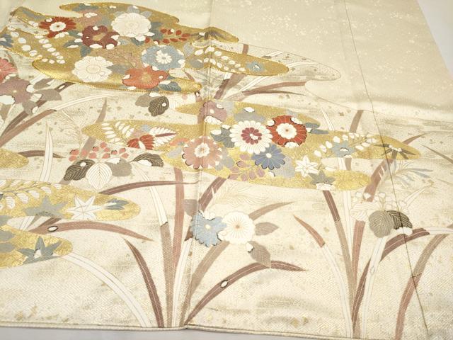 平和屋本店□極上 訪問着 駒刺繍 霞草花文 金彩 鳥の子色地