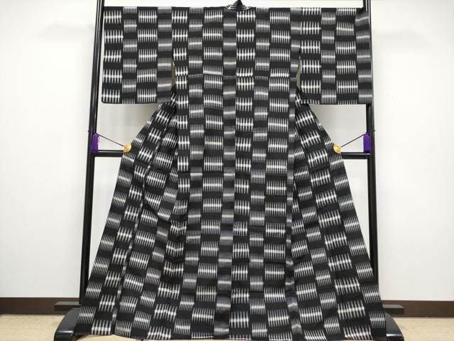 平和屋本店■極上　紬　単衣　格子柄　黒地　逸品　CYAA2342s5 平和屋本店□極上 紬 単衣 格子柄 黒地 逸品 CYAA2342s5