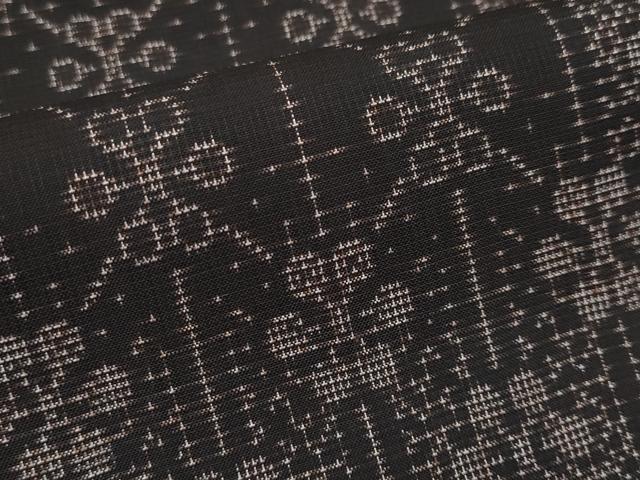 平和屋本店■極上　本場大島紬　9マルキ　泥染め　市松花繋ぎ文　畠山紬工場謹製　証紙付き　まるやま扱い　逸品　CYAA2493s5 平和屋本店□極上 本場大島紬 9マルキ 泥染め 市松花繋ぎ文 畠山紬工場