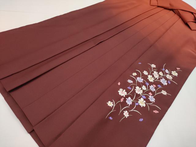 平和屋着物■極上　女性　行灯袴　総刺繍　草花文　葡萄茶色地　暈し染め　洗える着物　逸品　CYAA3453s5