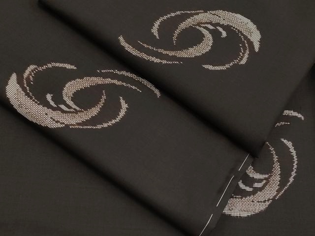 平和屋着物●極上　本場大島紬　9マルキ　地空き　舞花文　逸品　未使用　CYAA4071s6