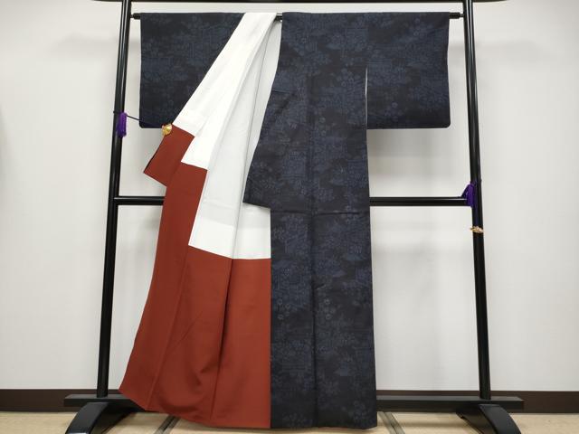 平和屋着物●極上　本場結城紬　重要無形文化財　80亀甲　風景文　濃紺地　証紙付き　逸品　CYAA4154s6_2