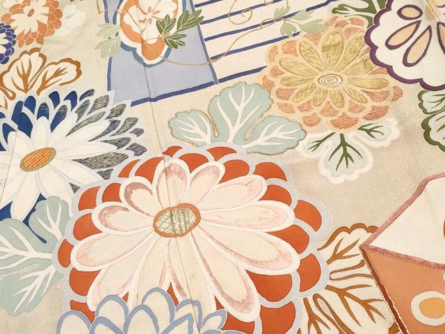 平和屋着物●極上　アンティーク　大正ロマン　振袖　駒刺繍　貝桶檜扇草花文　薄鼠色地　逸品　CYAA4168s6_3