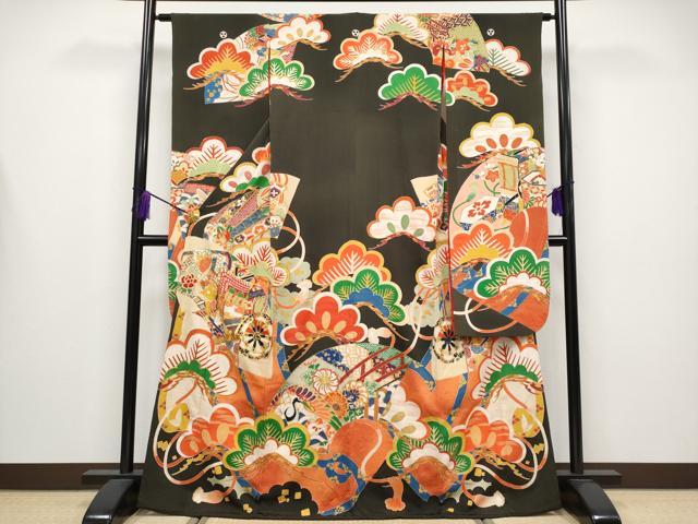 平和屋着物●極上　アンティーク　大正ロマン　振袖　駒刺繍　御所車花松文　黒地　金彩　逸品　CYAA4236s6
