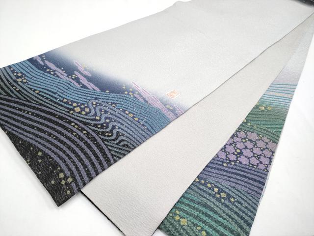 平和屋着物●極上　十日町　名門　滝泰謹製　太鼓柄袋帯　相良刺繍　おぼろ染　襲絞り　舞花文　銀通し地　逸品　未使用　CYAA4244s6_9