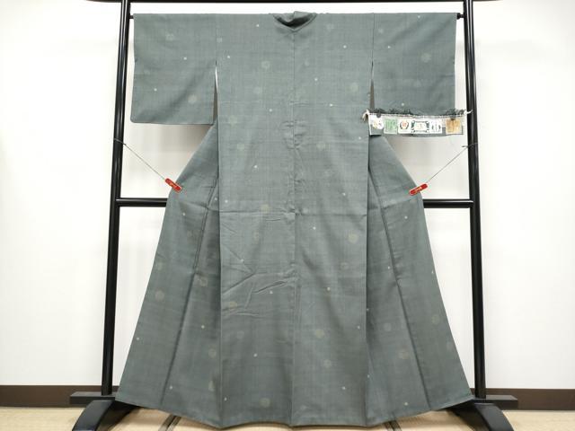 平和屋本店●極上　本場結城紬　重要無形文化財　80亀甲　水玉　飛び亀甲柄　豆がら茶色地　証紙付き　逸品　CYAA4287s6_1