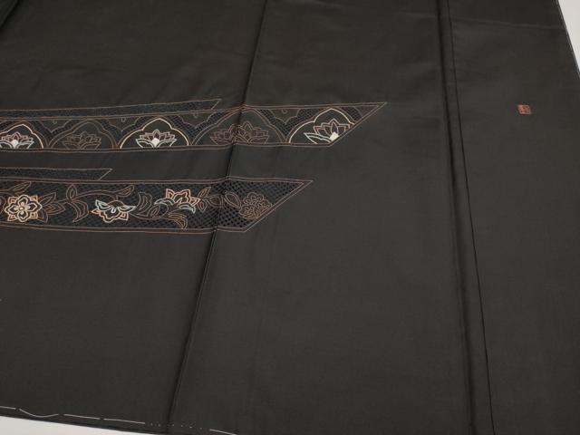 平和屋着物●極上 中国三大刺繍 蘇州刺繍 スワトウ相良刺繍 総刺繍 訪問着 本場染大島紬 翁雪宝 正倉院更紗唐草文 逸品 未使用 CYAA4342s6_4