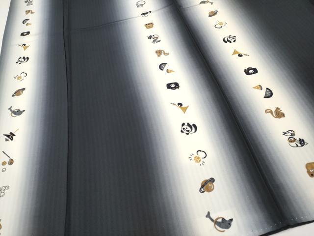 平和屋着物●極上　小紋　動物楽器玩具文　暈し染め　黒地　逸品　CYAA4385s6_5